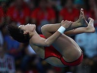 Прыжки в воду: олимпийской чемпионкой стала 15-летняя китаянка