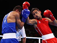 Бокс: золотые медали завоевали британка и кубинец