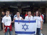 Израильские школьники завоевали две медали на международной олимпиаде по информатике    
