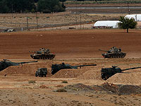 Турецкие танки на сирийско-турецкой границе (архив)