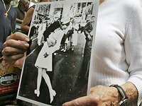 Умерла Грета Фридман &#8211; героиня знаменитого снимка 1945 года