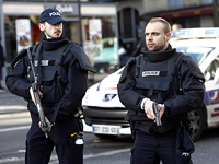 Ложное сообщение о теракте вызвало переполох в Париже