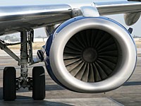 В аэропорту Бен-Гурион совершил аварийную посадку самолет Embraer E-Jet    