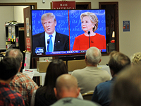 Зрители CNN, среди которых преобладали демократы, присудили Клинтон победу в дебатах
