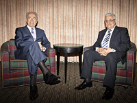 Шимон Перес и Махмуд Аббас в 2010 году