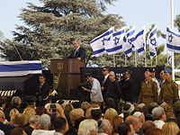 Перед похоронами Переса состоялась короткая беседа Нетаниягу и Аббаса