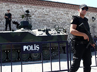 Власти Турции увольняют почти 13 тысяч "мятежных" полицейских