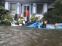 Ураган "Мэтью" ослаб до уровня шторма первой категории