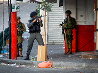 В Иерусалиме продолжаются беспорядки, атакованы трамвай и автомобиль полиции    