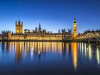 Молодой мужчина задержан по подозрению в изнасиловании в парламенте Великобритании