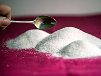 В Египте разразился "сахарный кризис": власти проводят конфискацию сахара    