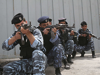 Сотрудники палестинской полиции в Шхеме   