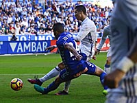 Хет-трик и не забитый пенальти Криштиану Роналду. "Реал" разгромил "Алавес"