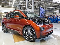 Компания "Делек Моторс" объявила о начале импорта в Израиль электромобилей BMW i3