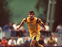 На 45-м году жизни от сердечного приступа скончался легендарный румынский футболист
