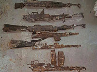 В столярной мастерской в Кфар Масарик обнаружен тайник со ржавым оружием