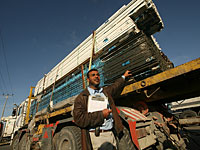На границе с Газой задержан грузовик с железными балками для строительства туннелей    