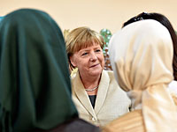 Меркель впервые поддержала запрет на ношение паранджи в Германии