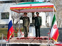 Министр обороны РФ Сергей Шойгу и министр обороны Ирана Хосейн Дехган 