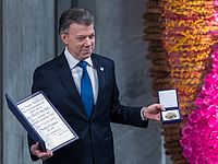 Президент Колумбии Хуан Мануэль Сантос получил Нобелевскую премию мира. Осло, 10 декабря 2014 года