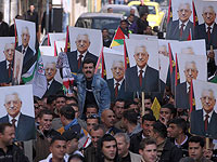 Опрос: лишь треть палестинцев считают Аббаса легитимным главой ПНА