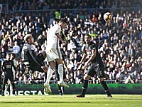 Криштиану Роналду продемонстрировал "Золотой мяч" и забил гол. "Реал" разгромил команду Ацили и Кравца