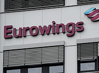 Самолет компании Eurowings приземлился в Кувейте после сообщения о бомбе