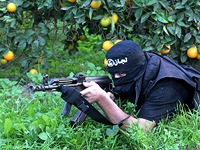ЦАХАЛ закупает имитации АК, винтовок Драгунова, ракет "касам" и другого оборудования террористов
