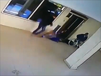 Задержан подозреваемый в нападениях на пожилых женщин в Реховоте, опубликована видеозапись