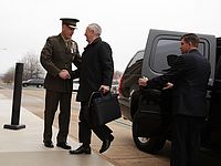Либерман провел переговоры с новым министром обороны США