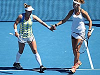 Открытый чемпионат Австралии: победительницами в парном разряде стали Маттек-Сэндз и Шафаржова