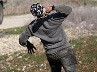   Силы безопасности задержали палестинского араба, бросавшего камни в машины с израильтянами