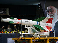 Иран сообщил об испытании новейших "умных" ракет 