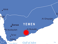 Военные вертолеты и беспилотные самолеты нанесли серию ударов по объектам "Аль-Каиды" в южном Йемене, в провинции Шабуа