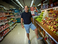 Рами Леви в одном из супермаркетов своей сети