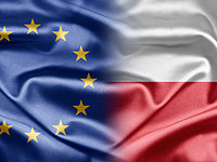 ЕС возбуждает расследование против Польши: она "нарушает нормы демократии"