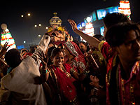 Индия: невеста выгнала жениха и вышла за "первого встречного"