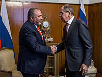 Министр обороны Авигдор Либерман, находящийся с визитом в Москве, встретился с министром иностранных дел Сергеем Лавровым