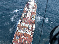 Российский "Лиман" столкнулся в Черном море с иностранным судном: моряки эвакуированы    