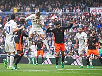 Криштиану Роналду установил рекорд и не забил пенальти. "Реал" одолел "Валенсию"