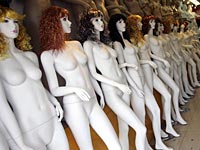 Во Франции вступил в силу закон, запрещающий нанимать слишком худых моделей