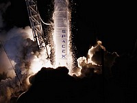 Falcon 9 вывел на орбиту спутник, который будет обеспечивать самолеты Wi&#8211;Fi