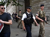 Задержаны еще двое подозреваемых в причастности к теракту в Манчестере