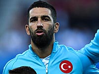 После скандала с журналистом Арда Туран прекратил выступления за сборную Турции