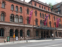 Public Theater в Нью-Йорке  