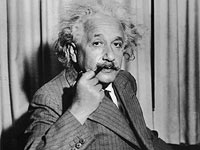 Эйнштейн: "Бог не ставил задачу облегчить нам понимание мироустройства"