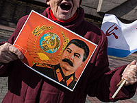 Путин назвал "демонизацию" Сталина способом атаки на Россию