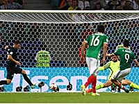 Сенсация была так близко: мексиканцы с трудом одолели сборную Новой Зеландии. Массовая драка в матче