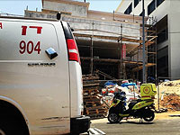 Двое рабочих получили тяжелые травмы в результате падения на стройплощадке в Хайфе