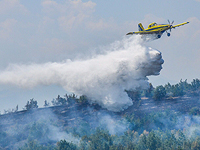 Израильские пожарные вернулись после тушения лесных пожаров в Македонии